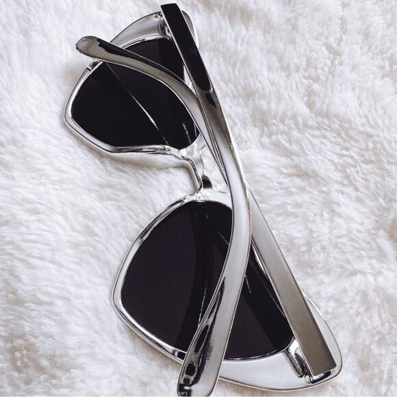 Addison Silver Heart-Shaped Sunglasses - Picture 11 of 12